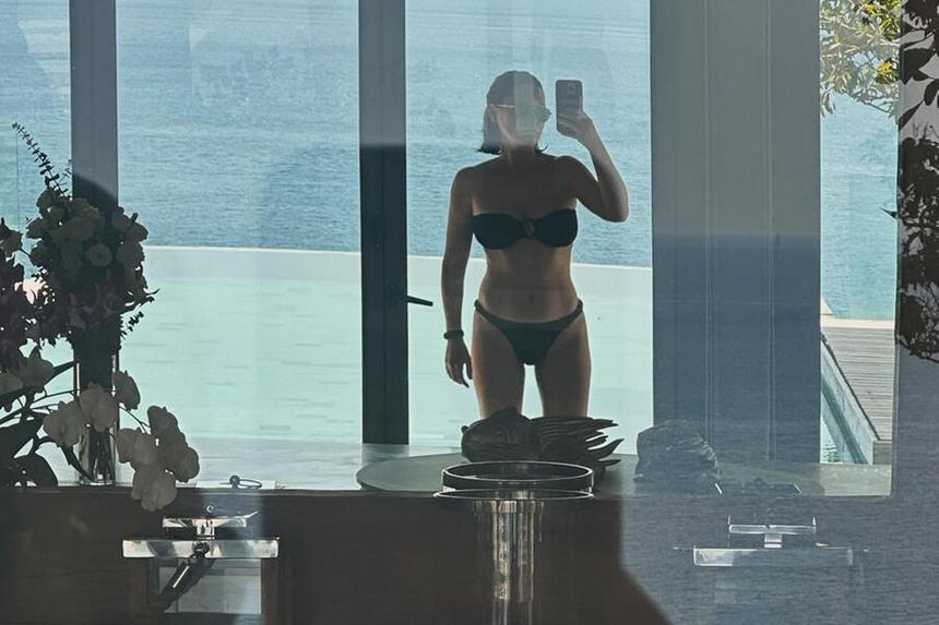 Позировала в бикини: жена Басты показала фигуру на вилле в Таиланде