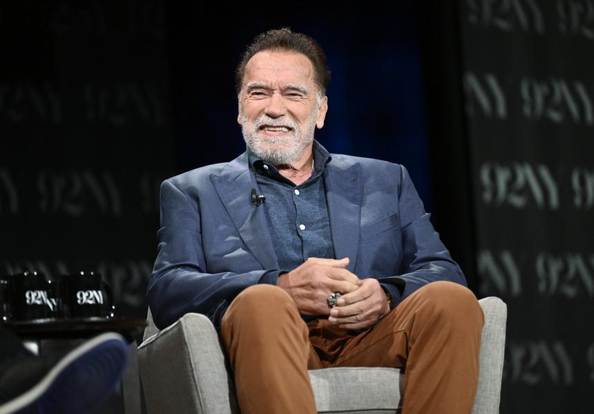 Шварценеггер избавился от дорогих часов, из-за которых был задержан в аэропорту