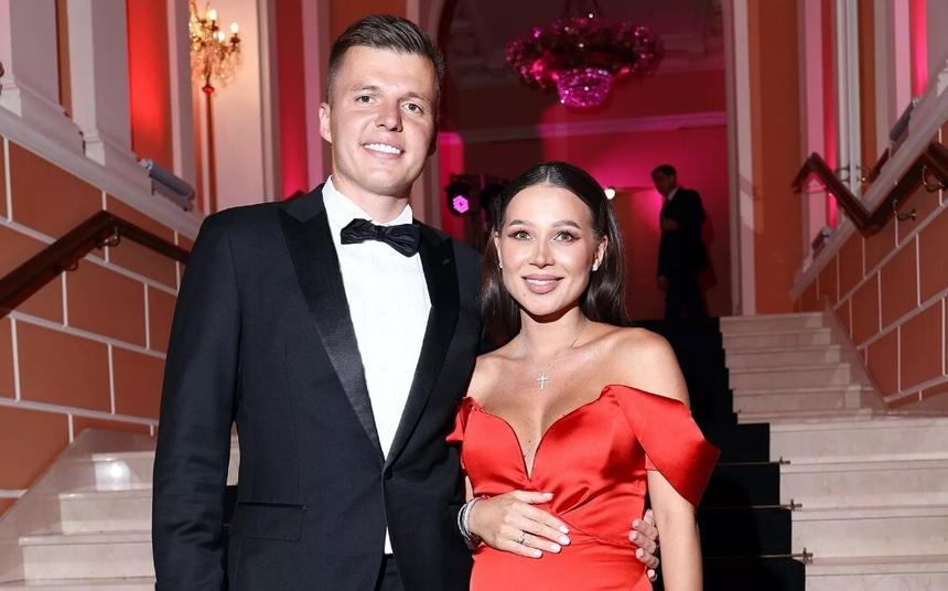 Лерчек решилась лечь под нож хирурга Хайдарова, чтобы увеличить грудь