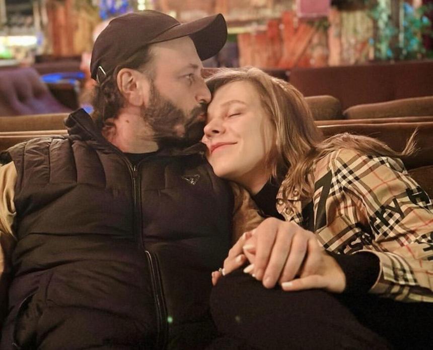 Актриса из «Папиных дочек» Арзамасова показала фото, сделанное Авербухом во время семейного отпуска