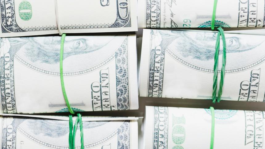 Из разбившегося в Афганистане самолета пропали 1,2 млн долларов