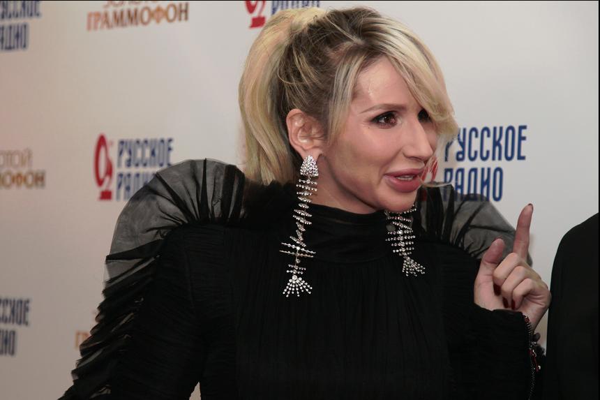 Уехавшие из РФ Лобода и Брежнева вынуждены забыть о многомиллионных заработках