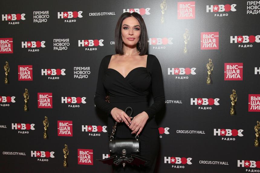 «Кровавая Мэри»: Алена Водонаева предстала в оригинальном образе