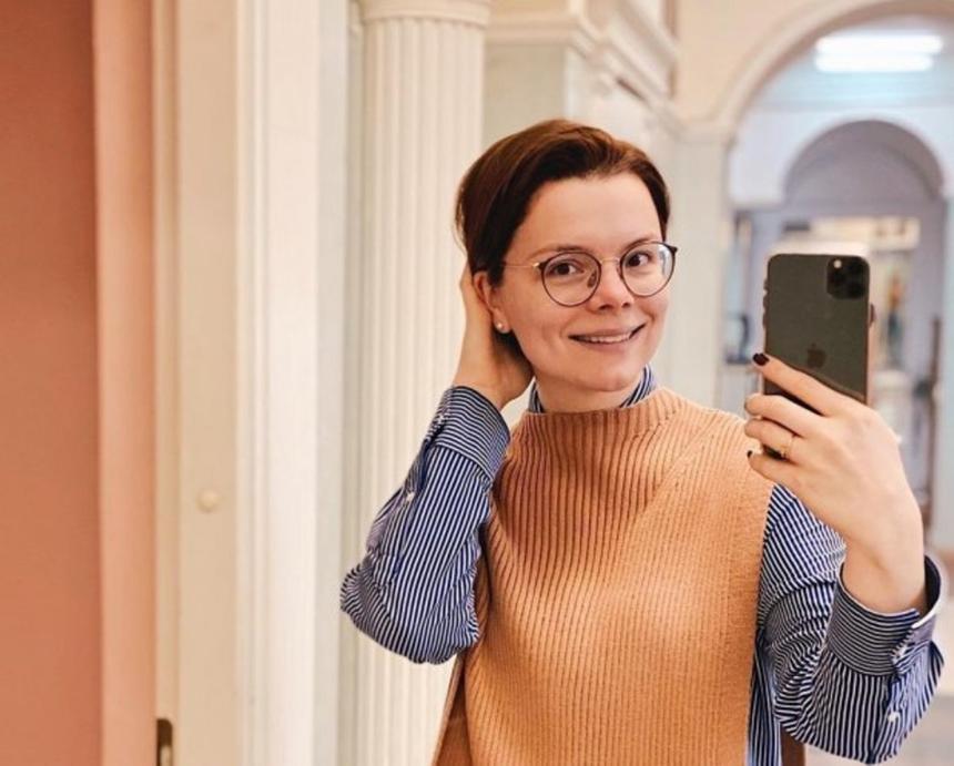 «Еда вкусная, цирк офигенный»: супруга Петросяна наслаждается отдыхом в Китае, пока ее муж лежит в больнице