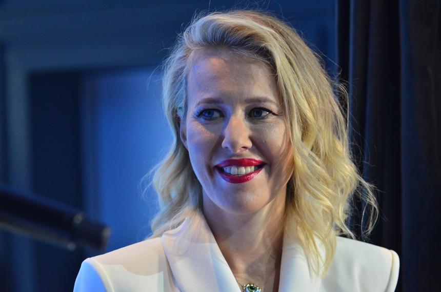 Собчак назвала приговор Суханову несправедливым и объяснила отсутствие в суде