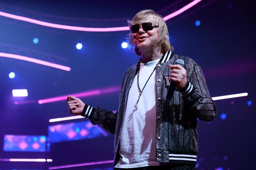 «Склероз уже присутствует»: рыжий из «Иванушек International» забывает слова своих песен