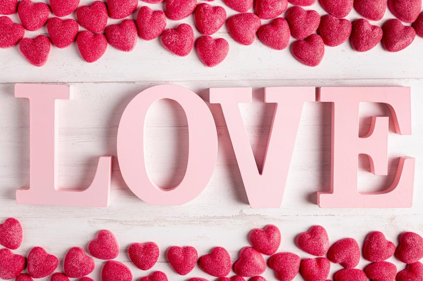 Физика, химия или красивое чувство: что такое любовь