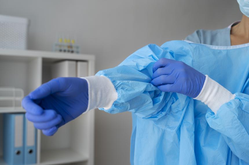 «Хватит с меня материнства»: шесть историй россиянок, решившихся на стерилизацию