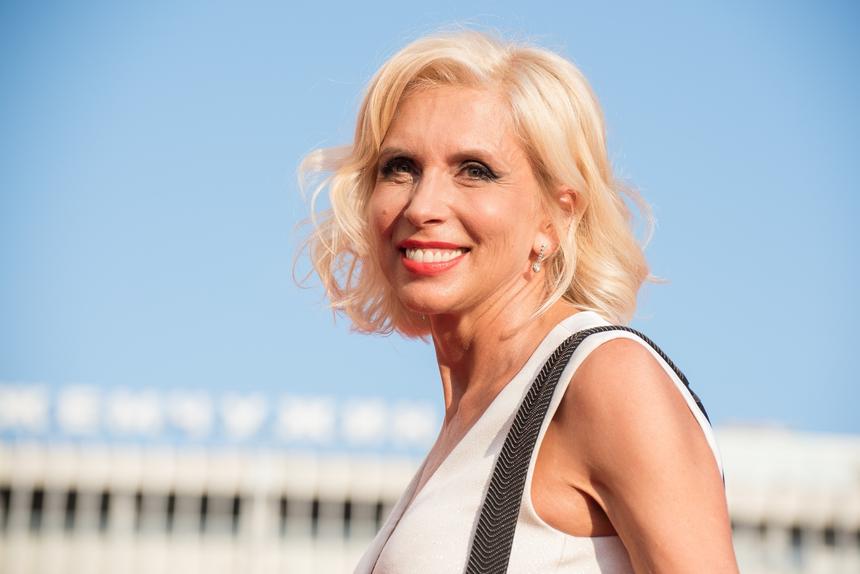 «Мои заплывы впечатляют»: певица Алена Свиридова поделилась секретами красоты