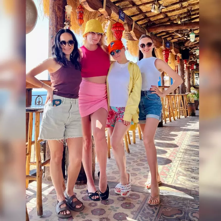 41-летняя Юлия Проскурякова улетела из России без Игоря Николаева