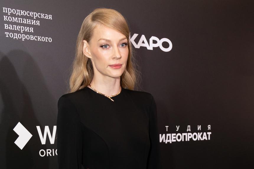 41-летней актрисе Светлане Ходченковой пришлось удалить фото в бикини из-за критики