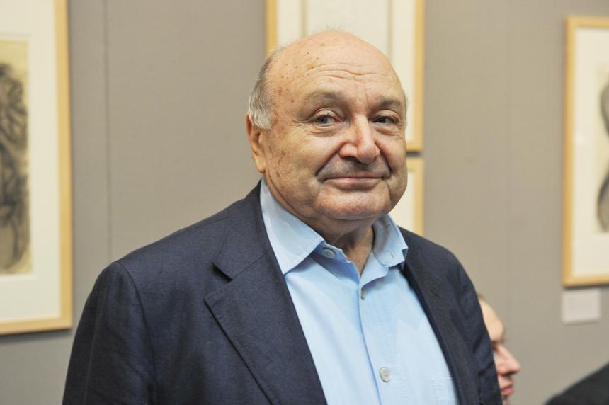 В окружении скандального сына Михаила Жванецкого рассказали, как он живет после переезда в США