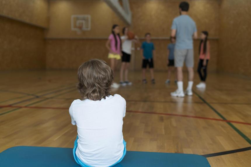 Школьник умер на уроке физкультуры после потери сознания