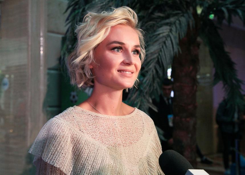 Полина Гагарина споет на матче между сборными России и Парагвая