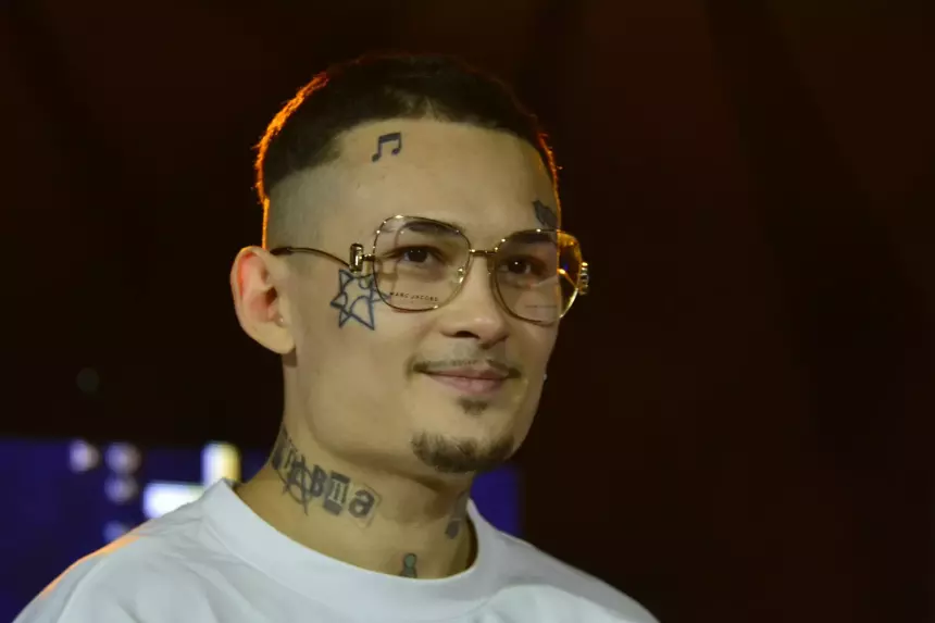 Моргенштерн* перевел спасшему людей в «Крокусе» юному гардеробщику млн рублей