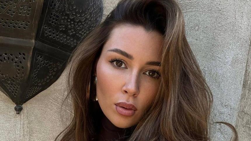 Сил больше не осталось: убитая горем дочь тяжелобольной Заворотнюк отказалась от публичности