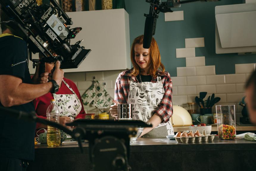 Екатерина Шумакова на съемках сериала «Постучись в мою дверь в Москве»