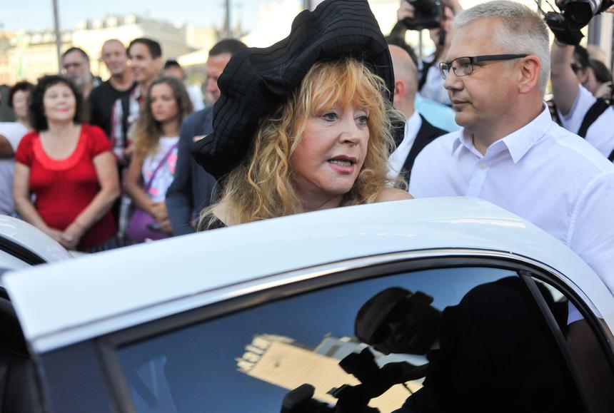 «Шабаш» с друзьями-иноагентами: продюсер раскрыл планы Пугачевой на празднование своего юбилея