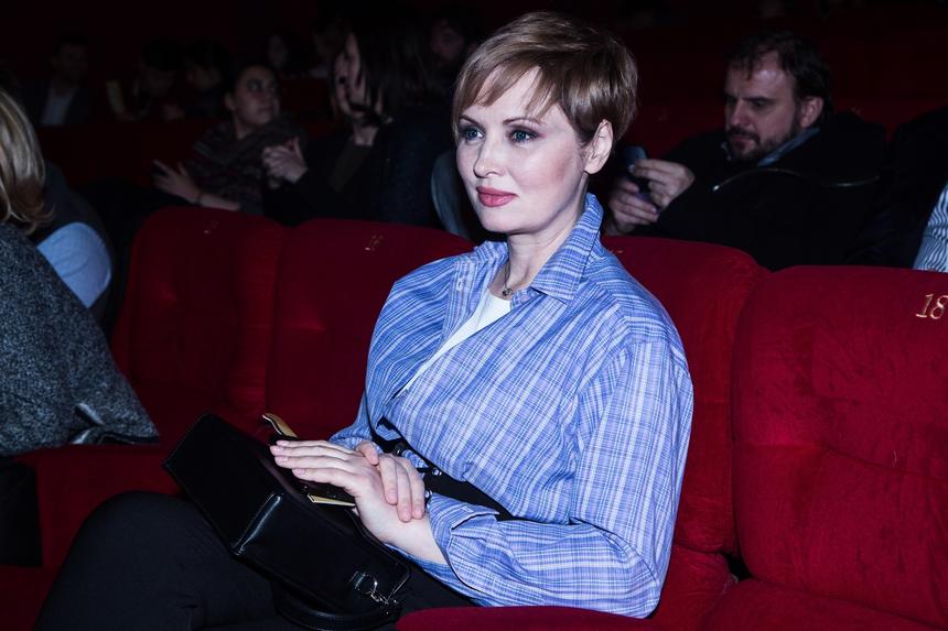 «Горите в аду»: Ксенофонтова обратилась к мужчинам, которые избивают жен