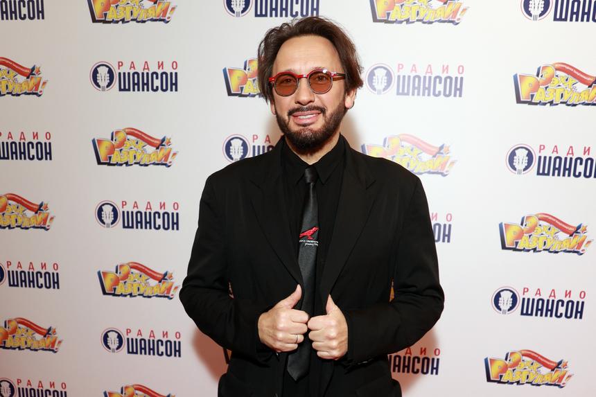 «В 40 лет я стал известен, а в 20 начал петь»: как Стас Михайлов отметил 55-летний юбилей