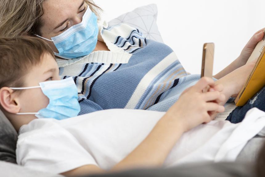 «Сказал, что мой сын «не держит слово пацана»: избитому кастетом школьнику необходима операция