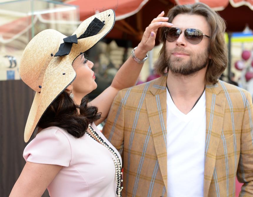 Говорил, что все более-менее благополучно: микробиолог рассказал об отказе Чернышева от терапии для Заворотнюк