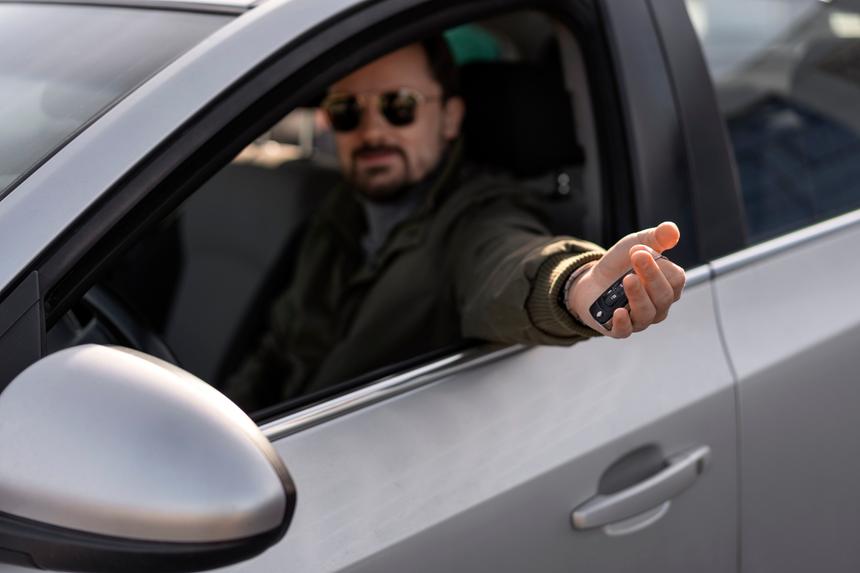 Внука бывшего президента Татарстана оштрафовали из-за тонировки