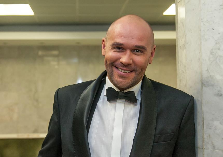 «Любовь не может быть напоказ»: Максим Аверин высказался о личной жизни