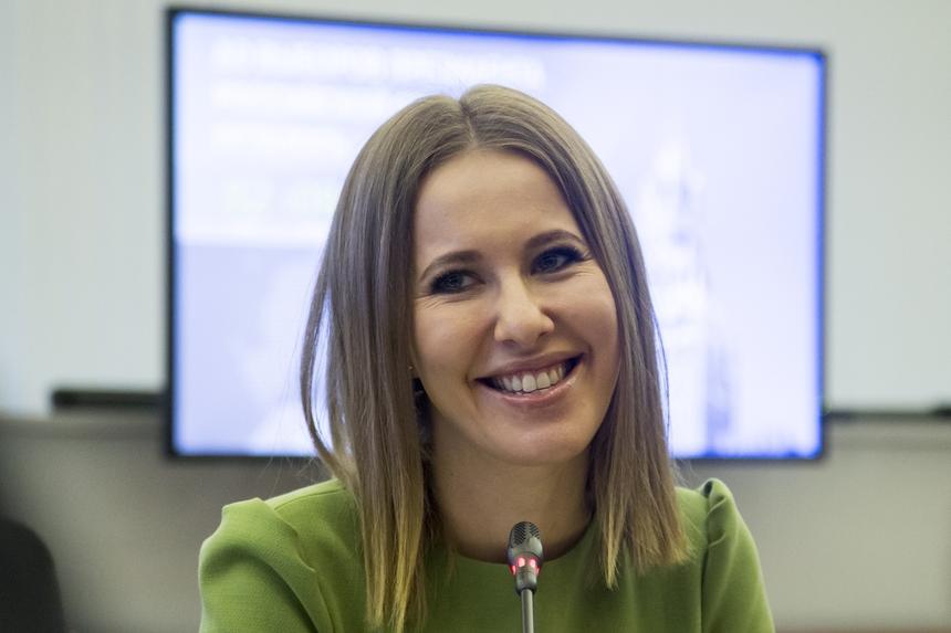 «Копия»: Ксения Собчак удивила подписчиков снимками с повзрослевшим сыном