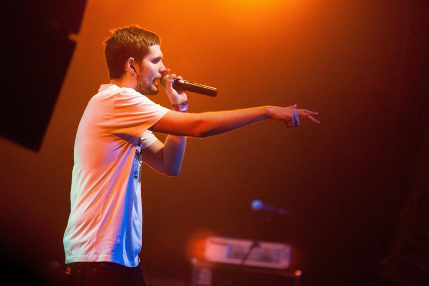 «Не против бомбежек Белгорода»: Noize MC* могут внести в список террористов за символику «Азова»**