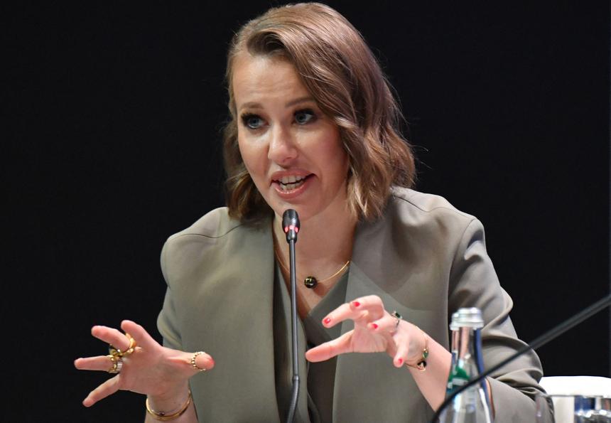 «Она на мне оторвалась»: как Ксения Собчак устраивала истерики на съемках