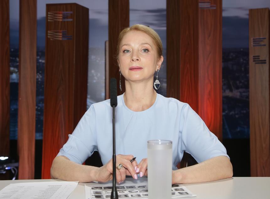 Галина Беляева заявила, что была неуклюжей в сцене с поцелуем с Олегом Янковским