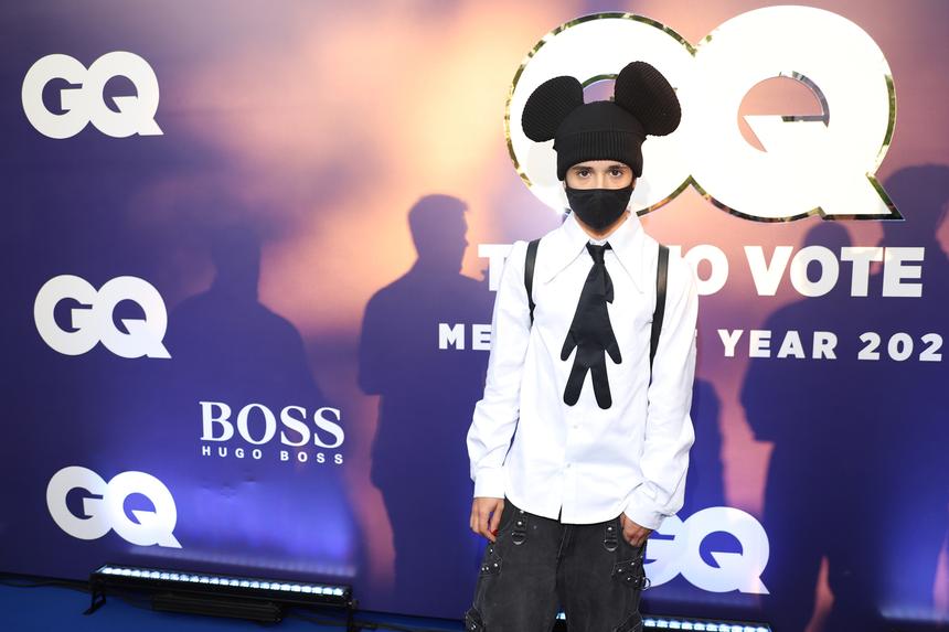 В Тюмени без объяснения причин отменили выступление певца Slava Marlow