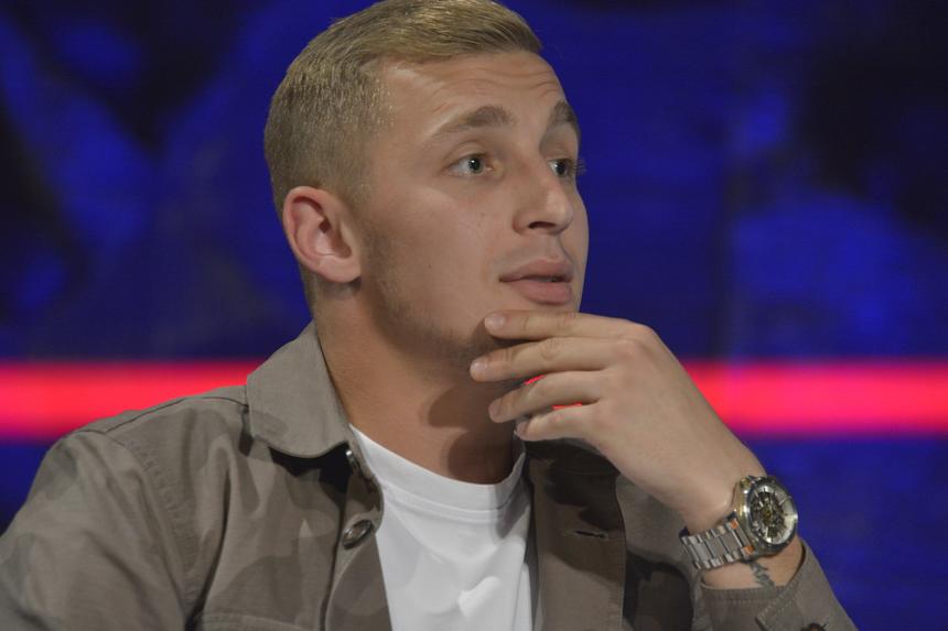 Уже невеста: появились подробности расставания Стоуна и Сысоевой