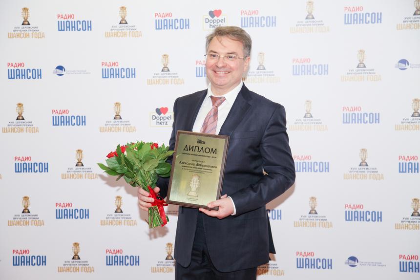 «Чтобы жена была всегда рядом на контроле»: Добронравов раскрыл секрет семейного счастья