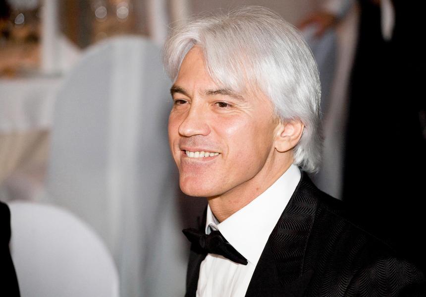 Копия матери: вдова Дмитрия Хворостовского снялась с младшей дочерью певца в день ее 17-летия