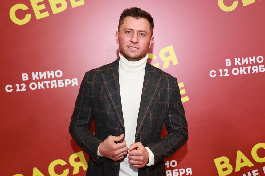 Налоговая заблокировала счета актера Павла Прилучного
