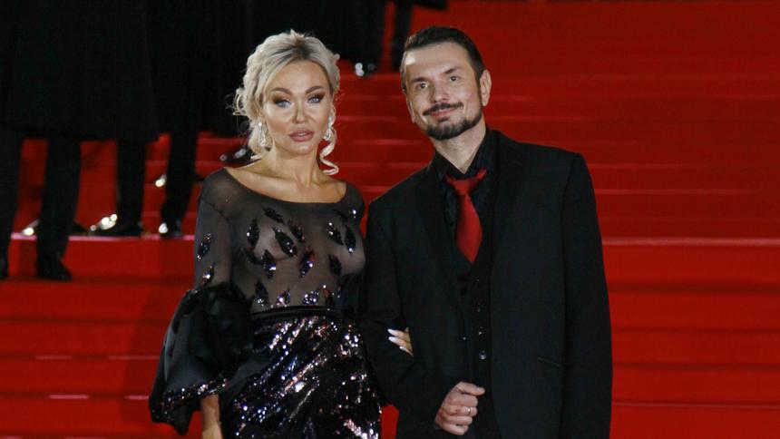 «Подло и низко»: актер Сердюков впервые ответил на обвинения экс-жены в изменах и насилии