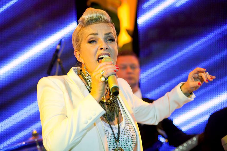 «Из каких кустов они вылезли?»: Лайма Вайкуле выгораживает Аллу Пугачеву