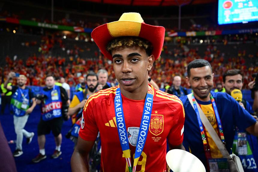 Автор лучшего гола Евро-2024 Ламин Ямаль начал встречаться с русской моделью