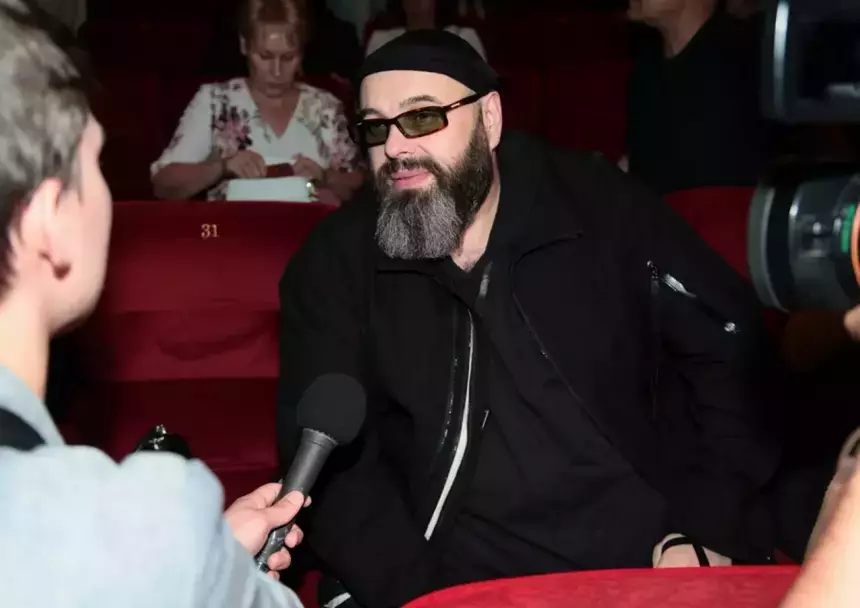 «Гораздо больше, чем просто коллеги»: психолог о конфликте Фадеева и Глюкозы