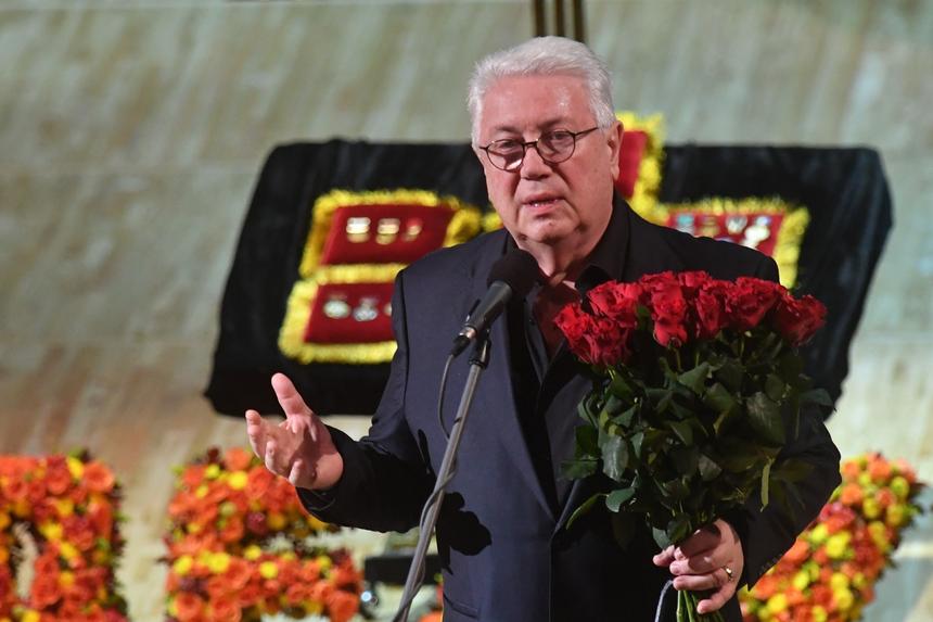 Владимир Винокур назвал ошибкой решение ВСУ «пойти на Курскую область»