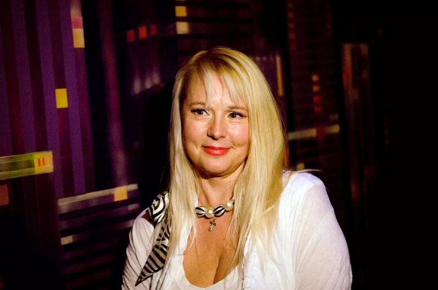 У актрисы Елены Кондулайнен после операции нарушилась речь и появился шум в ушах