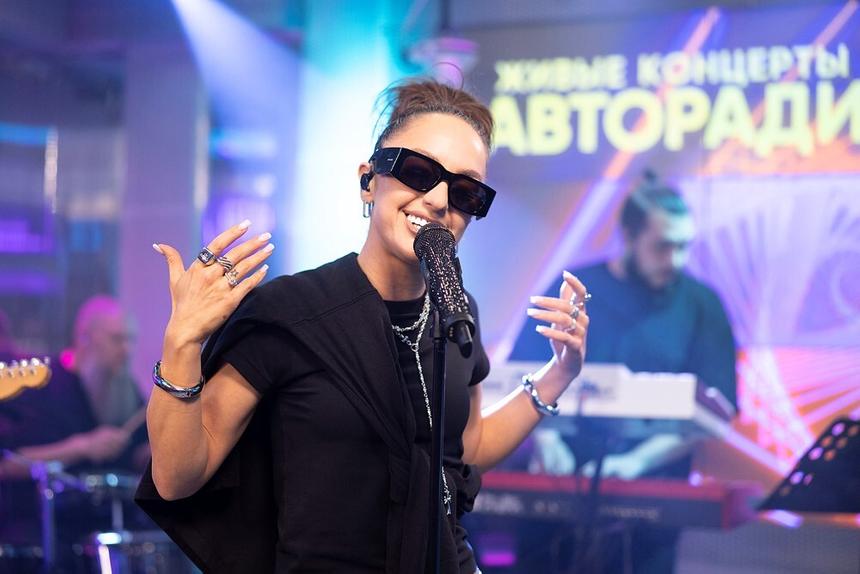 Певица Мари Краймбрери рассказала, что потеряла голос при встрече с Хабенским