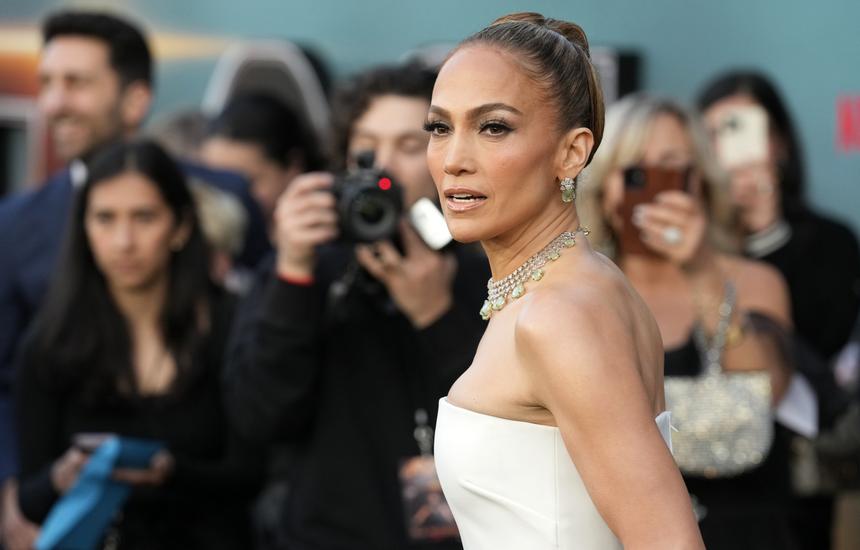 Лопес столкнулась с «физическими симптомами» из-за стресса после развода с Аффлеком