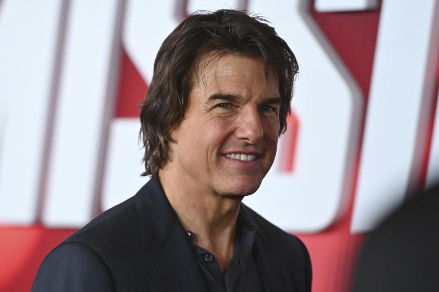 «Выполняет свои обязательства»: Том Круз оплатил обучение дочери в университете