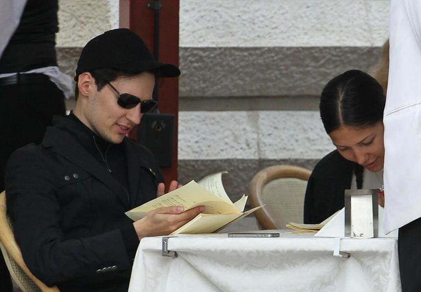 Депутат Шеремет заявил, что уехавшие из РФ звезды могут повторить судьбу Дурова