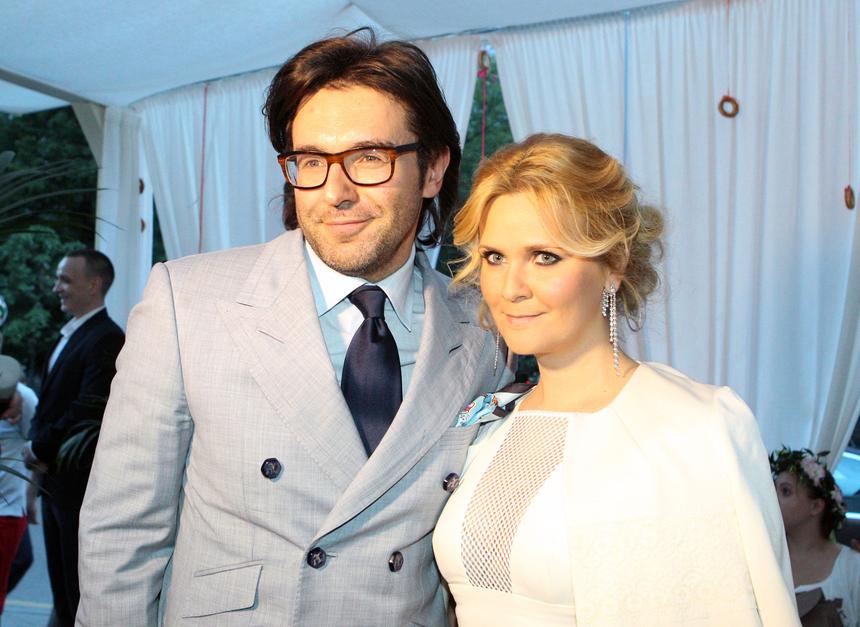 Сын Андрея Малахова, которого телеведущий не показывает публике, пошел в школу