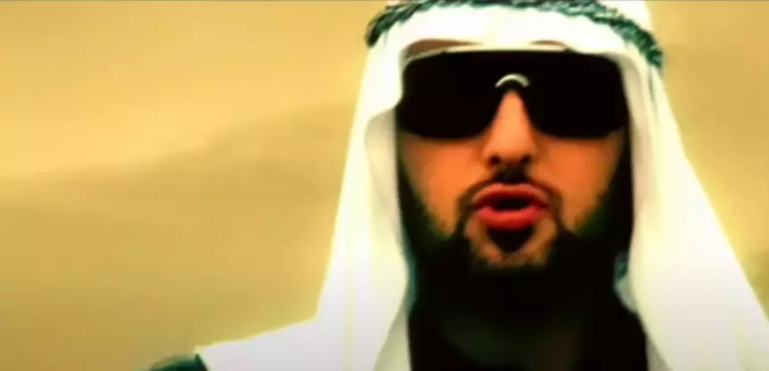 «Заказы редкие, но большие»: сколько получает Mr. Credo за один концерт в России