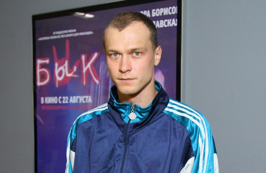 «Лицо поколения, на которое приятно посмотреть»: в чем феномен популярности Юры Борисова